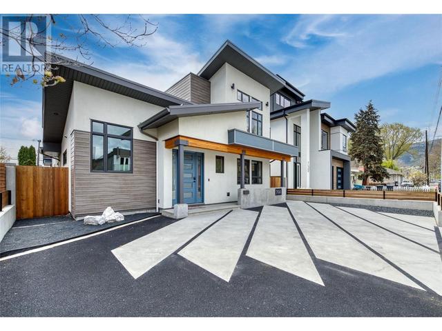 700 Churchill Avenue, House detached with 4 bedrooms, 2 bathrooms and 6 parking in Penticton BC | Image 1