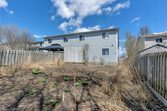 833 Edgar Street, House semidetached with 3 bedrooms, 2 bathrooms and 6 parking in Kingston ON | Image 25