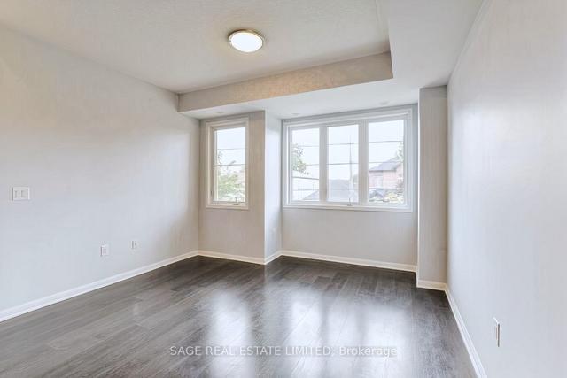 204 - 400 Hopewell Ave, Townhouse with 2 bedrooms, 2 bathrooms and 1 parking in Toronto ON | Image 13