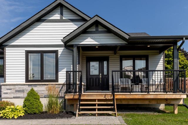 2 Marshall St, House detached with 1 bedrooms, 3 bathrooms and 6 parking in Prince Edward County ON | Image 1