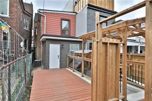 665 Crawford St, House semidetached with 3 bedrooms, 2 bathrooms and 1 parking in Toronto ON | Image 9