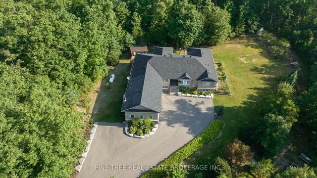 6975 Ortona Rd, House detached with 7 bedrooms, 5 bathrooms and 16.5 parking in Essa ON | Image 34