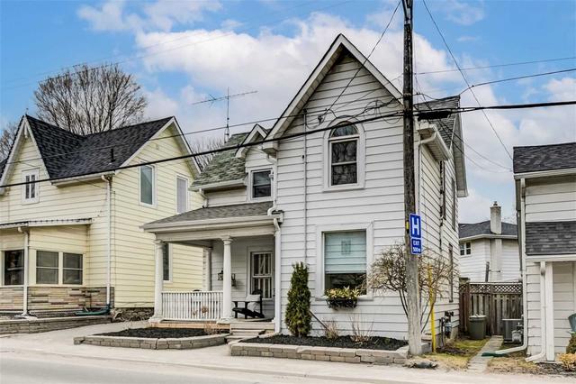 64 Toronto St S, House detached with 2 bedrooms, 2 bathrooms and 0 parking in Uxbridge ON | Image 1