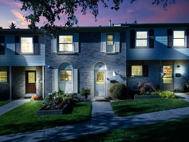 62 - 580 Eyer Dr, Townhouse with 3 bedrooms, 3 bathrooms and 2 parking in Pickering ON | Card Image