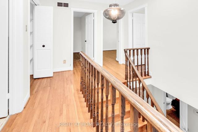 36 Barkwood Cres, House detached with 4 bedrooms, 4 bathrooms and 6 parking in Toronto ON | Image 7