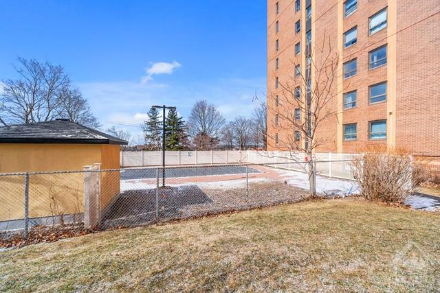 705 - 1356 Meadowlands Drive E, Condo with 3 bedrooms, 2 bathrooms and 1 parking in Ottawa ON | Image 30