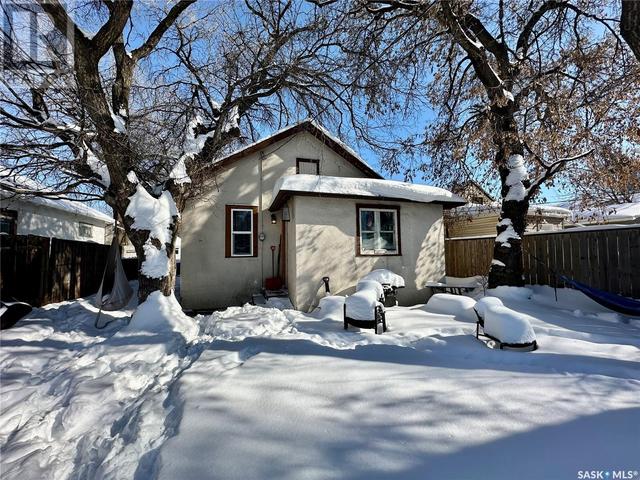 207 K Avenue S, House detached with 2 bedrooms, 1 bathrooms and null parking in Saskatoon SK | Image 28