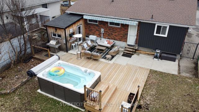 83 Amy Cres, House detached with 2 bedrooms, 2 bathrooms and 3 parking in London ON | Image 25