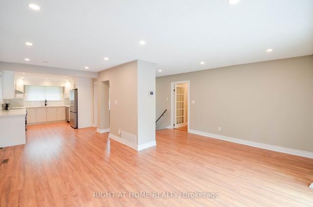 27 Burningham Cres, House detached with 3 bedrooms, 2 bathrooms and 8 parking in Ajax ON | Image 9