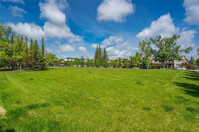 5 Lewis Mackenzie Place Sw, Home with 3 bedrooms, 3 bathrooms and 3 parking in Calgary AB | Image 26