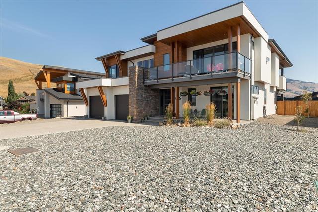 635 Mount Ida Crescent, House detached with 5 bedrooms, 3 bathrooms and 8 parking in Coldstream BC | Image 7