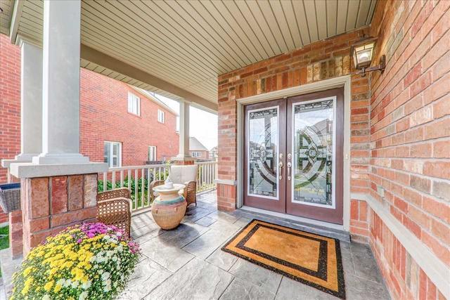 1310 Harlstone Cres, House detached with 4 bedrooms, 5 bathrooms and 4 parking in Oshawa ON | Image 34