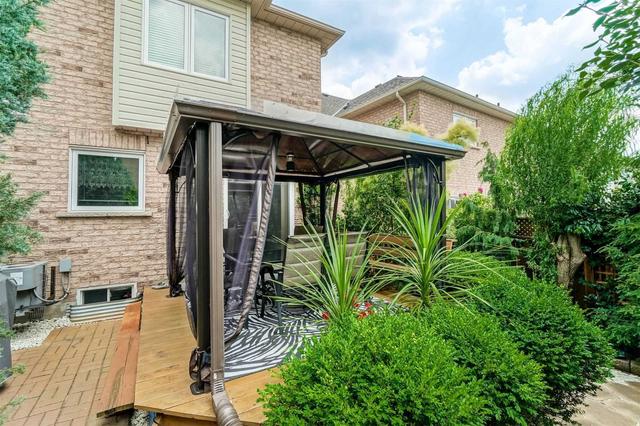 643 Dolly Bird Lane, House semidetached with 3 bedrooms, 3 bathrooms and 3 parking in Mississauga ON | Image 20