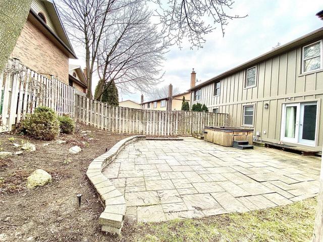 4216 Jefton Cres, House semidetached with 3 bedrooms, 3 bathrooms and 4 parking in Mississauga ON | Image 31