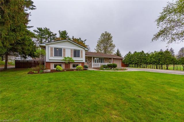 9351 Glendon Drive, House detached with 4 bedrooms, 2 bathrooms and 9 parking in Strathroy Caradoc ON | Image 49