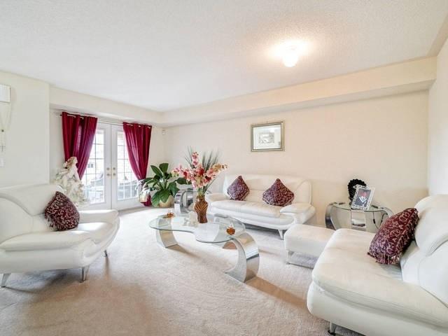 27 Seachart Pl, House attached with 4 bedrooms, 4 bathrooms and 3 parking in Brampton ON | Image 32