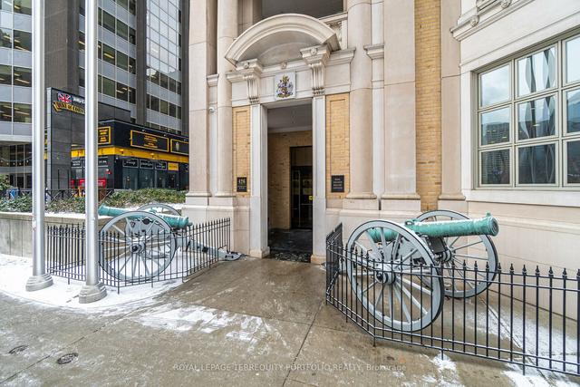3709 - 426 University Ave, Condo with 1 bedrooms, 1 bathrooms and 0 parking in Toronto ON | Image 12