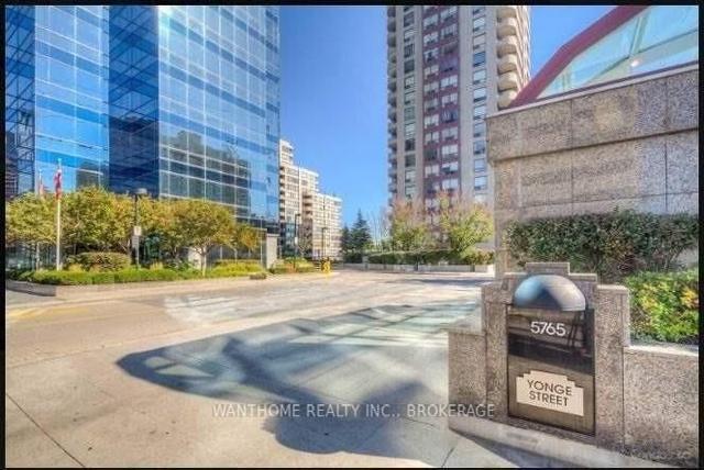 1709 - 5765 Yonge St S, Condo with 2 bedrooms, 2 bathrooms and 1 parking in Toronto ON | Image 4