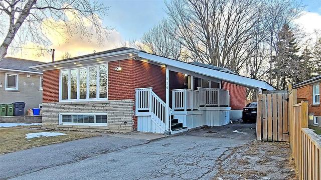 134 Confederation Dr, House detached with 3 bedrooms, 2 bathrooms and 4 parking in Toronto ON | Image 23