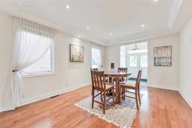 1070 Warby Tr, House detached with 3 bedrooms, 3 bathrooms and 4 parking in Newmarket ON | Image 17