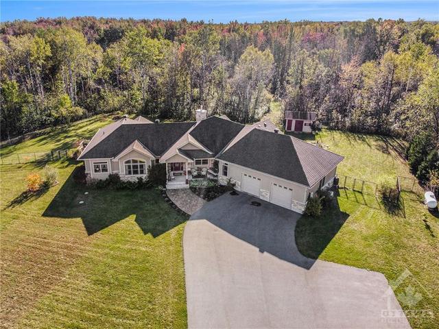 4640 Mccordick Road, House detached with 4 bedrooms, 4 bathrooms and 8 parking in Ottawa ON | Image 5