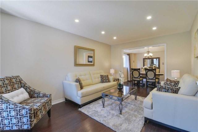 6919 Gracefield Dr, House detached with 4 bedrooms, 4 bathrooms and 4 parking in Mississauga ON | Image 4