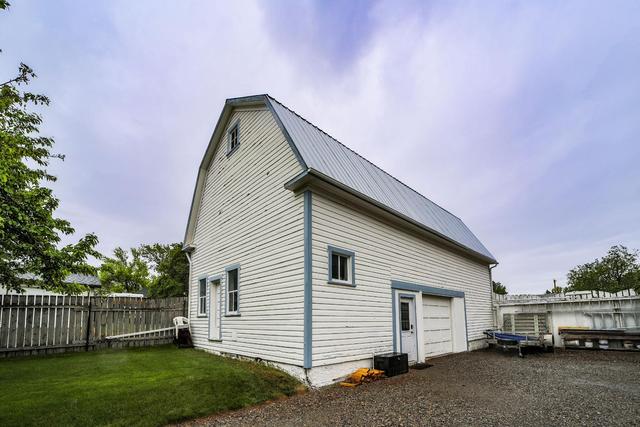 704 Schofield Street, House detached with 6 bedrooms, 3 bathrooms and 9 parking in Pincher Creek AB | Image 42