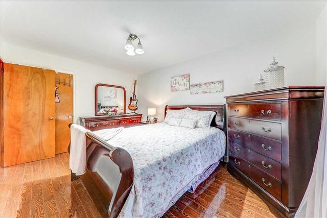 144 Bertrand Ave, House detached with 3 bedrooms, 2 bathrooms and 2 parking in Toronto ON | Image 10