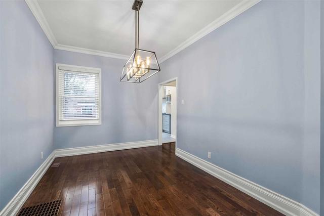 893 Dovercourt Rd, House detached with 3 bedrooms, 3 bathrooms and 2 parking in Toronto ON | Image 25