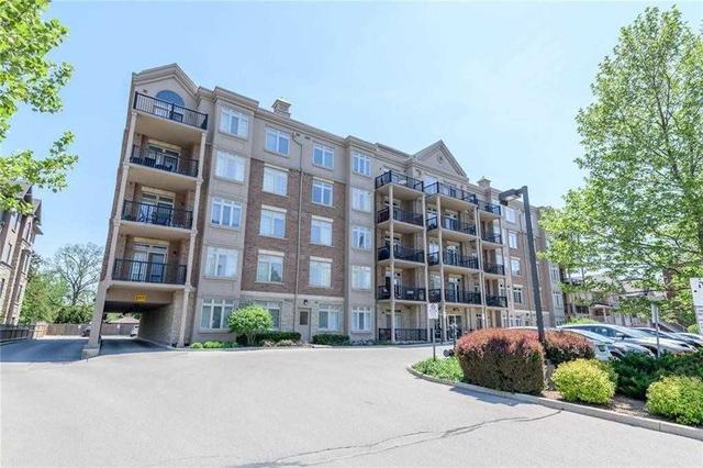 102 - 396 Plains Rd E, Condo with 2 bedrooms, 2 bathrooms and 1 parking in Burlington ON | Image 1