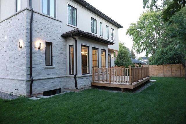 574 Weir Ave, House detached with 4 bedrooms, 5 bathrooms and 8 parking in Oakville ON | Image 27