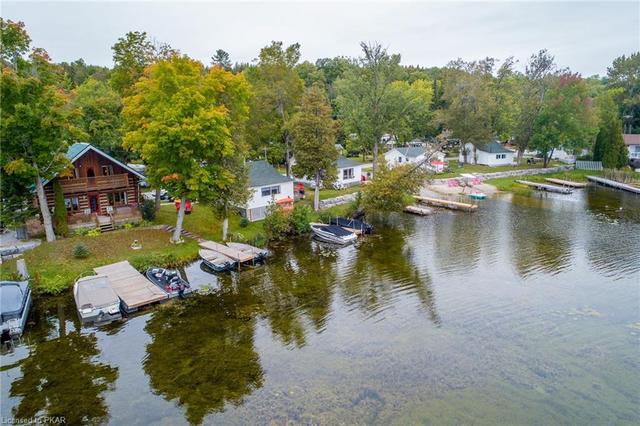 12 Fire Route 122, House detached with 2 bedrooms, 1 bathrooms and 56 parking in Trent Lakes ON | Image 2