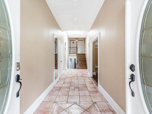 24 Premier Pl, House detached with 4 bedrooms, 5 bathrooms and 6 parking in Brampton ON | Image 9