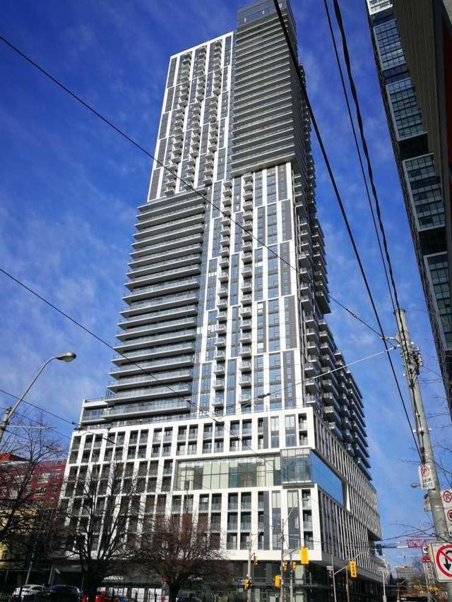 2405 - 251 Jarvis St, Condo with 3 bedrooms, 1 bathrooms and null parking in Toronto ON | Image 1