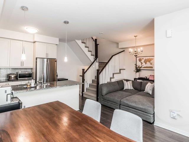 3 - 12 Applewood Lane, Townhouse with 3 bedrooms, 3 bathrooms and 1 parking in Toronto ON | Image 32