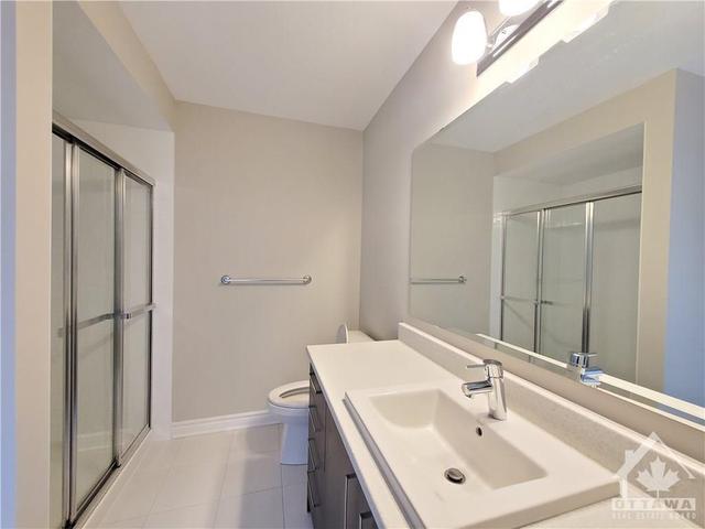 495 Markdale Terrace, Townhouse with 3 bedrooms, 3 bathrooms and 2 parking in Ottawa ON | Image 13