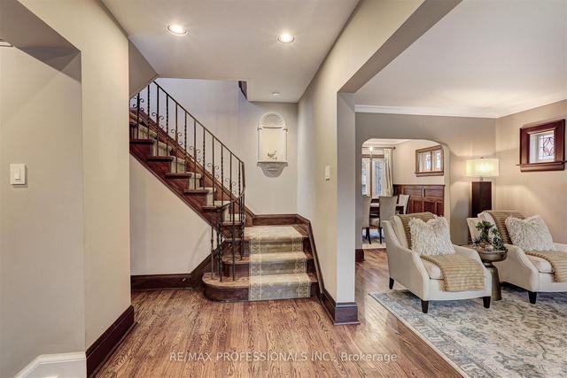 62 Willingdon Blvd, House detached with 3 bedrooms, 3 bathrooms and 3 parking in Toronto ON | Image 37
