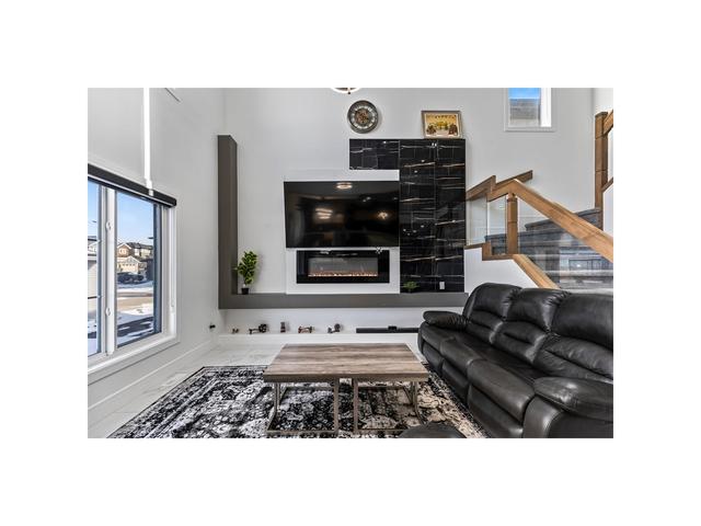 215 42 St Sw, House detached with 4 bedrooms, 3 bathrooms and null parking in Edmonton AB | Image 19