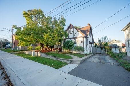 1 Lorne St, House detached with 3 bedrooms, 2 bathrooms and 2 parking in St. Catharines ON | Image 12