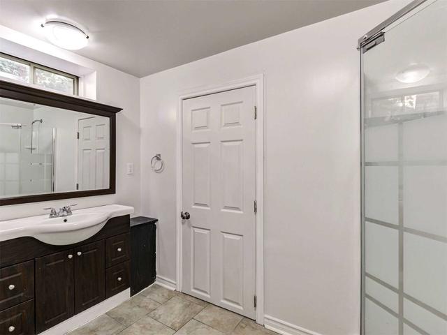 37 Glengarry Rd, House detached with 3 bedrooms, 2 bathrooms and 4 parking in St. Catharines ON | Image 8