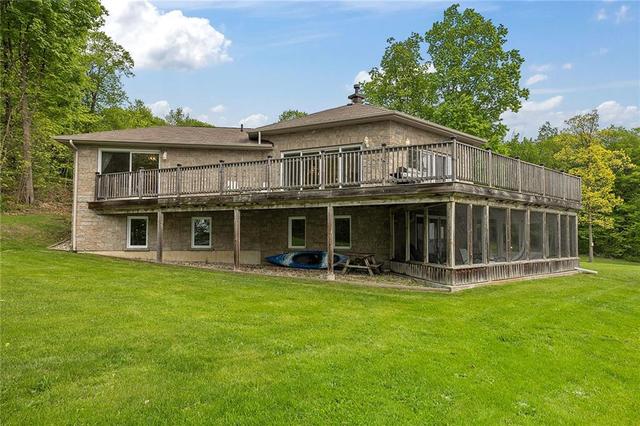1913 County Road 2 Road E, House detached with 3 bedrooms, 3 bathrooms and 6 parking in Elizabethtown Kitley ON | Image 3