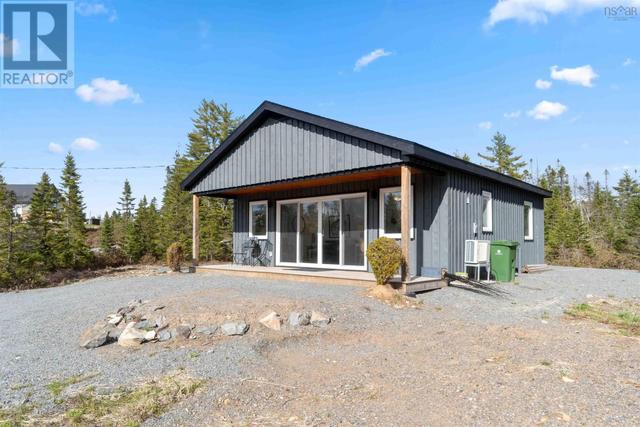 70 Meek Arm Trail, House detached with 2 bedrooms, 1 bathrooms and null parking in East Hants NS | Image 1