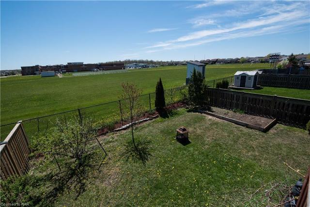 8654 Mcgarry Drive, House detached with 5 bedrooms, 3 bathrooms and 5 parking in Niagara Falls ON | Image 36