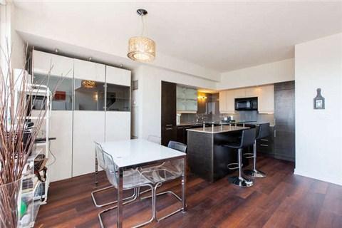 833 - 8 Telegram Mews, Condo with 2 bedrooms, 3 bathrooms and 1 parking in Toronto ON | Image 2