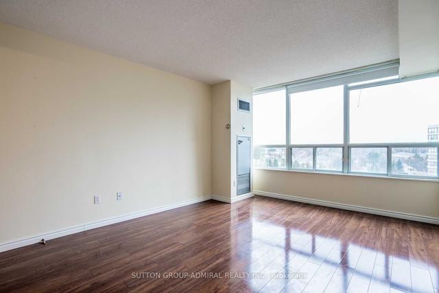 703 - 11 Townsgate Dr, Condo with 2 bedrooms, 2 bathrooms and 1 parking in Vaughan ON | Image 3