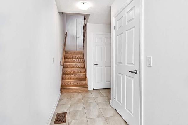420 Athabasca Common, House attached with 2 bedrooms, 3 bathrooms and 2 parking in Oakville ON | Image 20