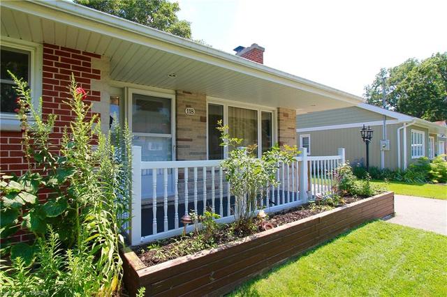 118 Brunswick Street, House detached with 3 bedrooms, 1 bathrooms and 3 parking in Brantford ON | Image 4