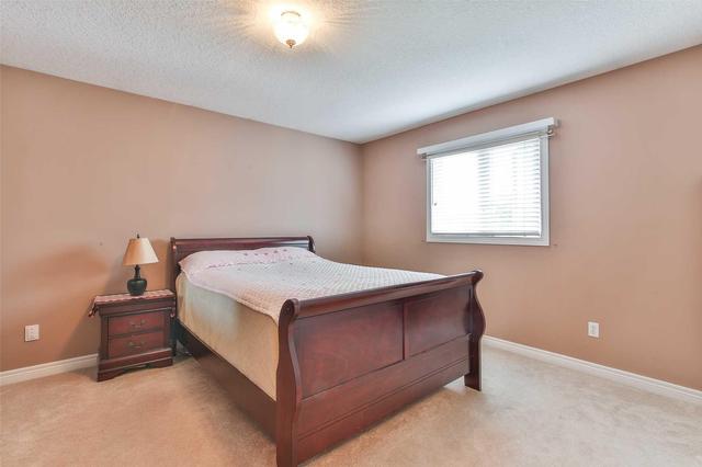 990 Country Club Cres, House detached with 3 bedrooms, 2 bathrooms and 4 parking in London ON | Image 8