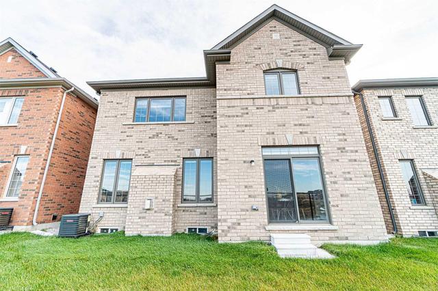 20 O'connor Cres, House detached with 5 bedrooms, 4 bathrooms and 4 parking in Brampton ON | Image 19