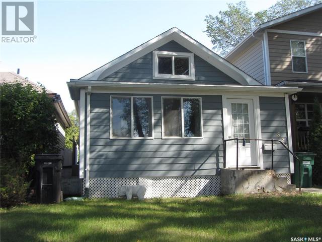 526 K Avenue N, House detached with 2 bedrooms, 2 bathrooms and null parking in Saskatoon SK | Image 1